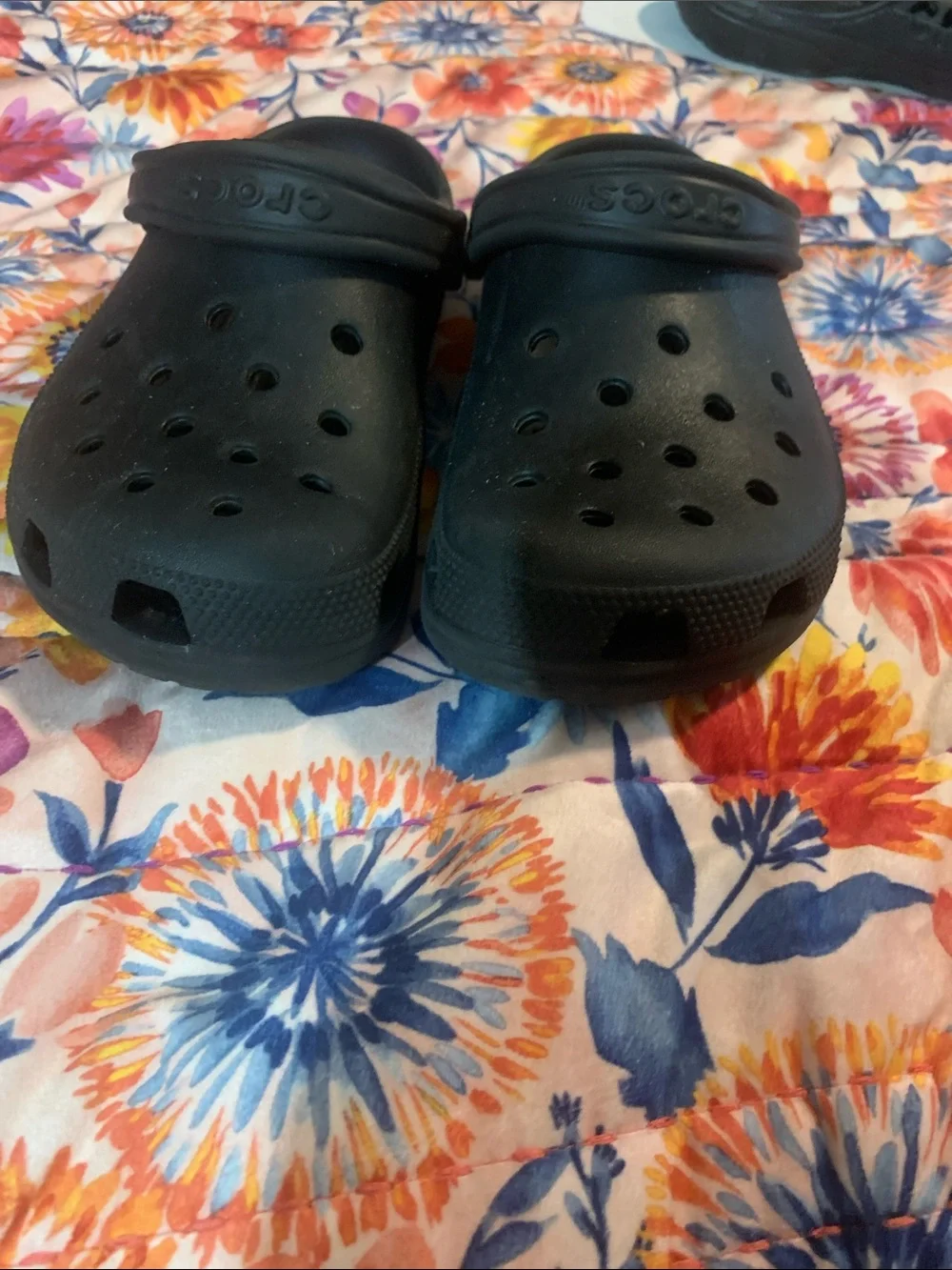 Crocs - Picture 5 of 6